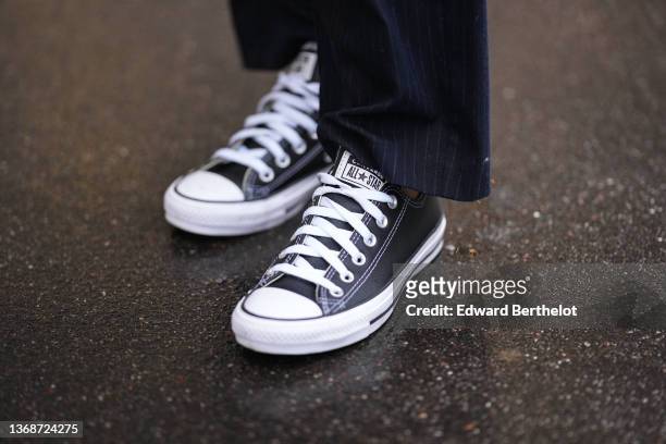 8,104 Black Converse Sneakers Photos and Premium High Res Pictures - Getty  Images