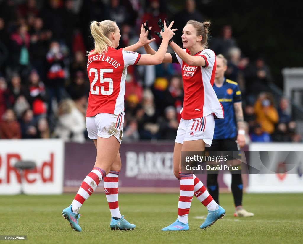 Arsenal Women v Manchester United Women - Barclays FA Women's Super League