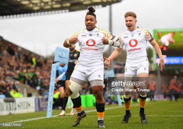Paolo Odogwu of Wasps celebrates their sides first try during the Gallagher Premiership Rugby match between Exeter Chiefs and Wasps at Sandy Park on...