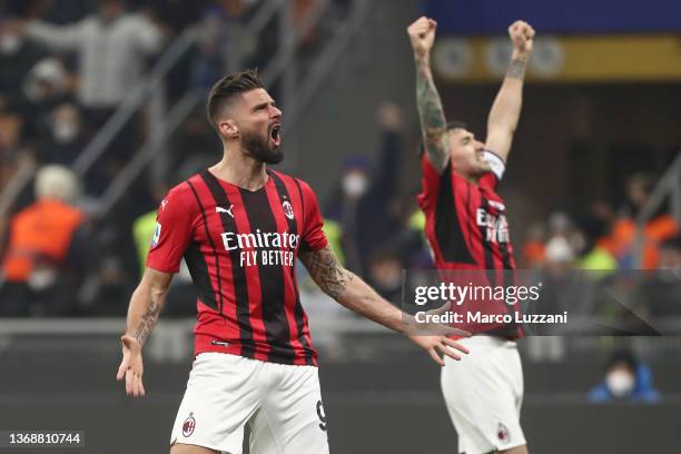 Olivier Giroud of AC Milan celebrates after scoring their team's first goal during the Serie A match between FC Internazionale and AC Milan at Stadio...