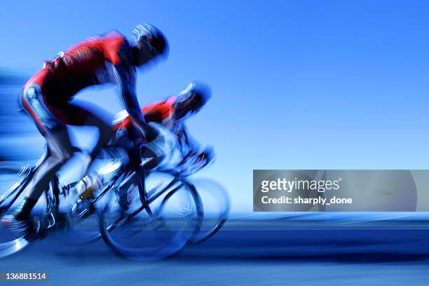 xxl racing ciclisti - competizione foto e immagini stock