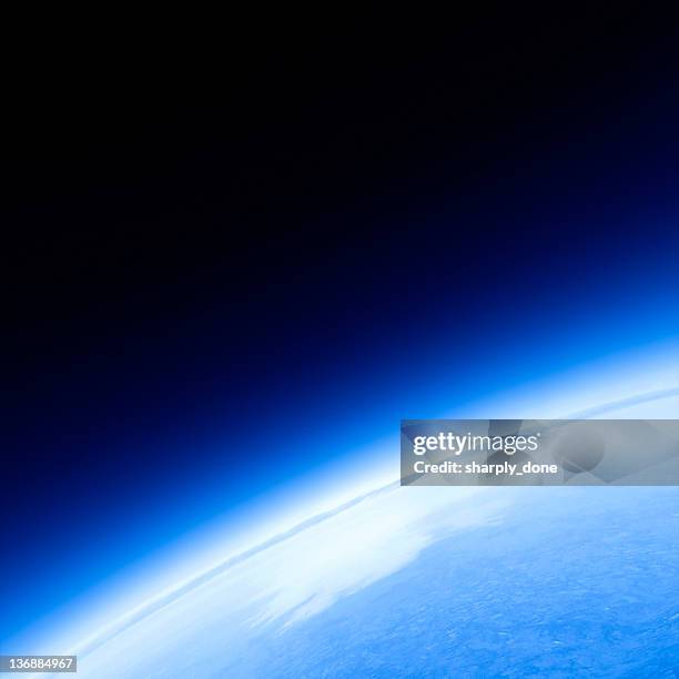 pianeta terra-primo piano - ozone layer foto e immagini stock