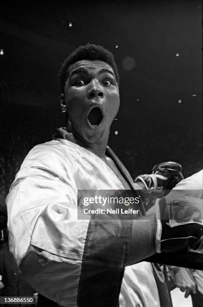 Heavyweight Boxing: Closeup of Muhammad Ali after fight vs Doug Jones at Madison Square Garden. Clay won on a decision after round 10. New York, NY...