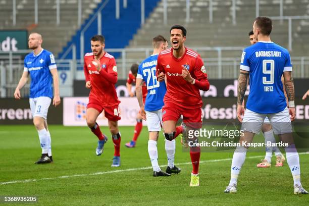 Robert Glatzel of Hamburger SV celebrates after scoring his team`s second goal during the Second Bundesliga match between SV Darmstadt 98 and...