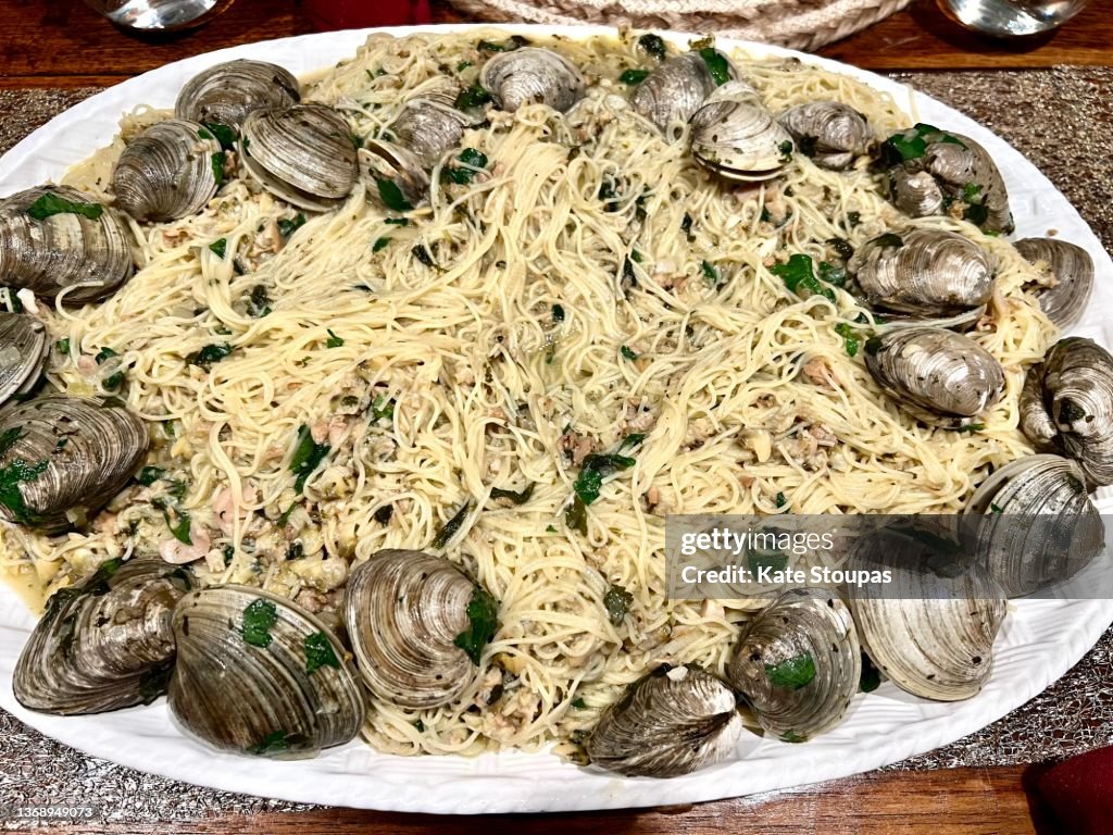 Seafood linguine