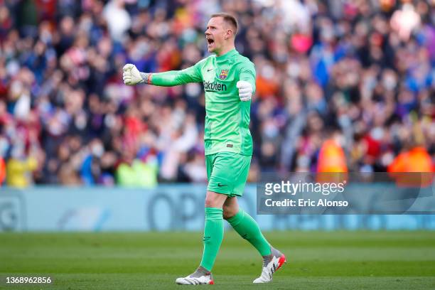 Marc Andre Ter Stegen of FC Barcelona celebrates the 1-1 during the LaLiga Santander match between FC Barcelona and Club Atletico de Madrid at Camp...