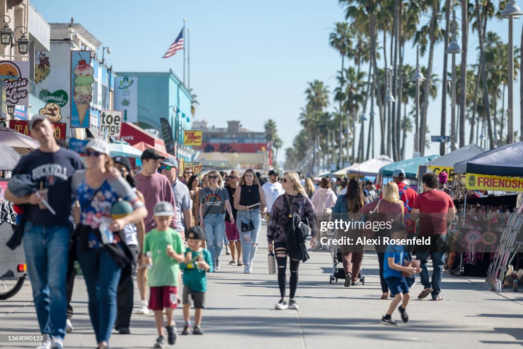 Los Angeles Tourism & Entertainment