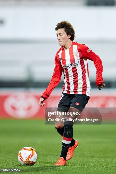 Erika Vazquez of Athletic Club in action during the Primera Division Femenina match between Athletic Club and SD Eibar at Instalaciones de Lezama...