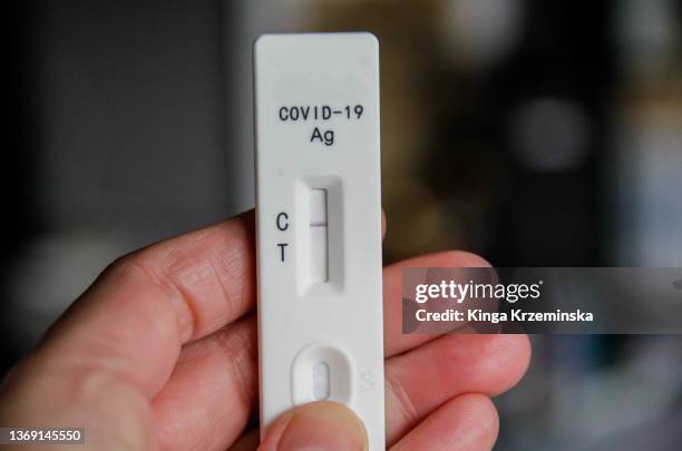 antigen test - coronavirus test foto e immagini stock