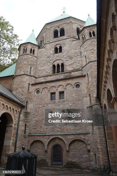 courtyard and facade of the essener dom, cathedral, essen, germany - dom essen stock pictures, royalty-free photos & images