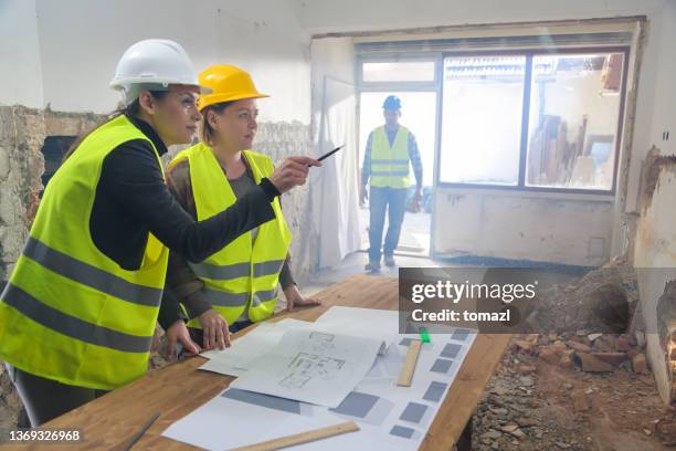 home improvement meeting - demolition stock pictures, royalty-free photos & images