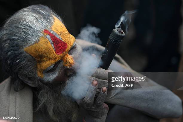 298 Smoking Chillum Photos and Premium High Res Pictures - Getty Images