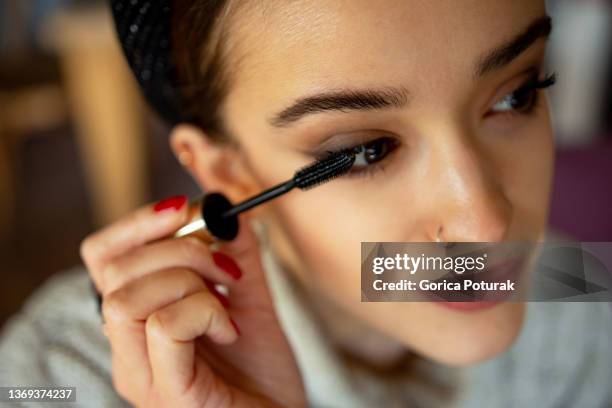beautiful woman with beauty face, makeup and long black eyelashes - rímel imagens e fotografias de stock