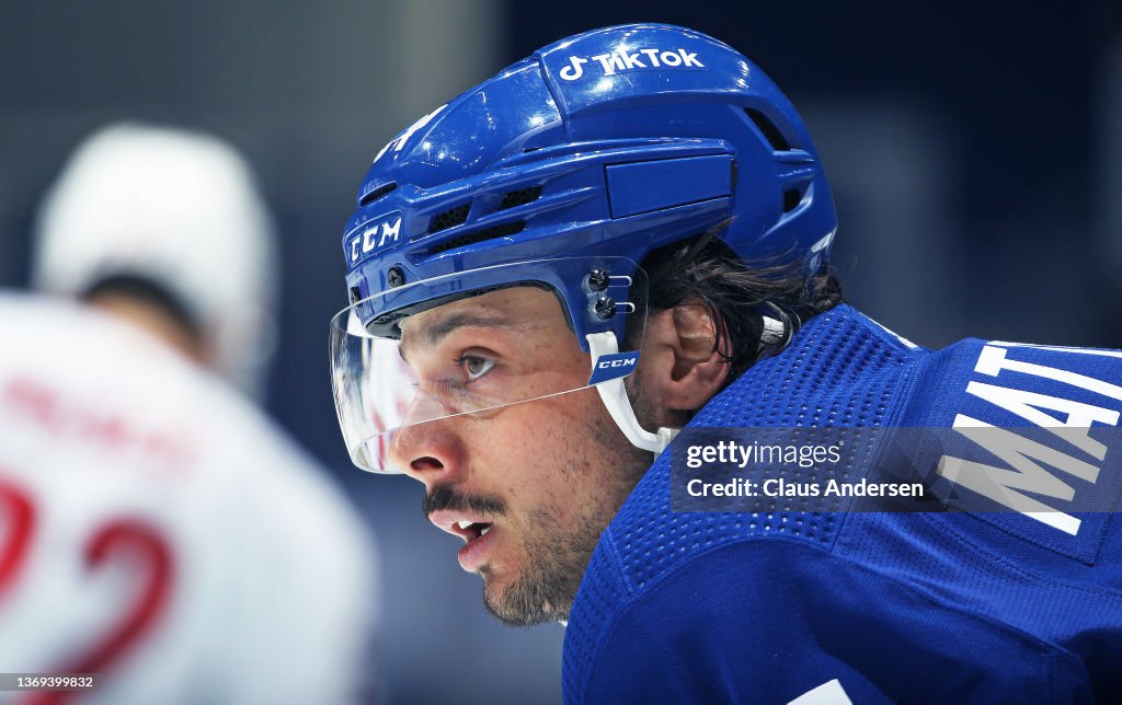 Carolina Hurricanes v Toronto Maple Leafs