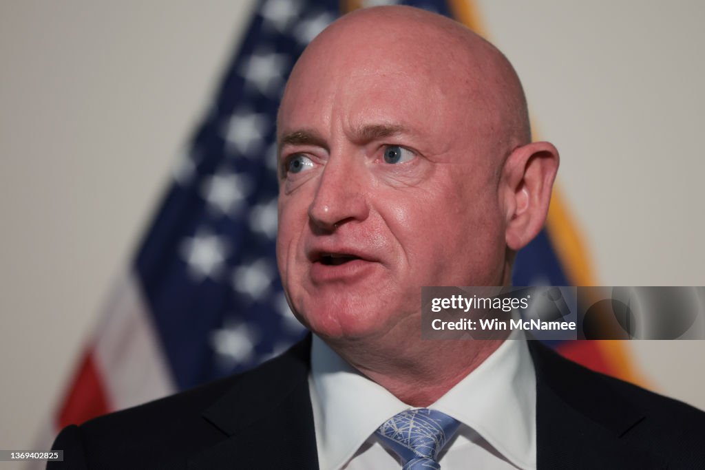 Senators Meet For Policy Luncheons