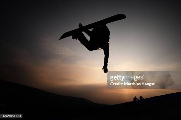 Emily Arthur of Team Australia performs a trick on a practice run during the Women's Snowboard Halfpipe Qualification on Day 5 of the Beijing 2022...