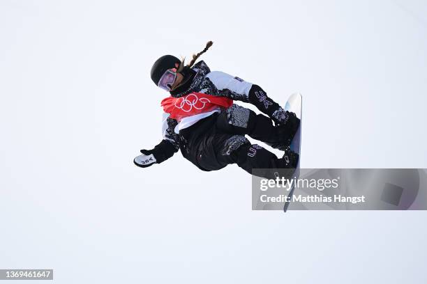 Chloe Kim of United States performs a trick during the Women's Snowboard Halfpipe Qualification on Day 5 of the Beijing 2022 Winter Olympic Games at...