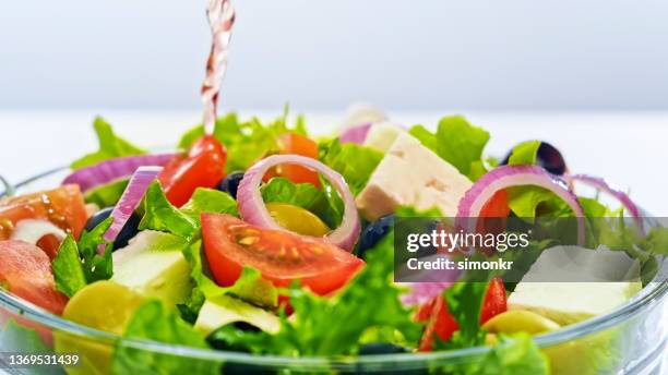 close-up of healthy colourful salad - grönsallad bildbanksfoton och bilder