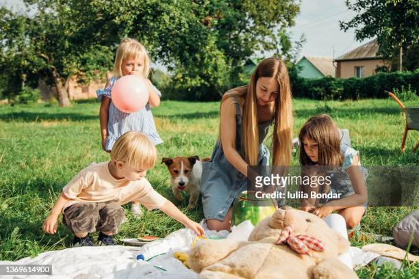 family picnic - kyiv spring stock pictures, royalty-free photos & images