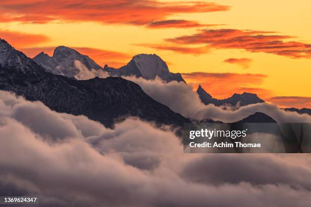 engadine valley view, st. moritz, switzerland - moutain sunset snow stock-fotos und bilder