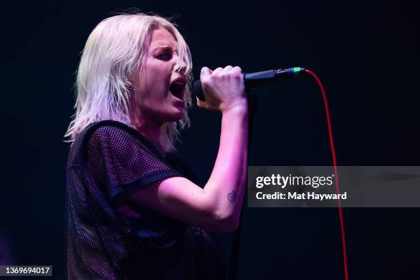 Emily Armstrong of Dead Sara performs onstage at Paramount Theatre on February 09, 2022 in Seattle, Washington.