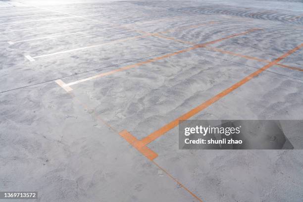 empty parking lot - parking space stock pictures, royalty-free photos & images