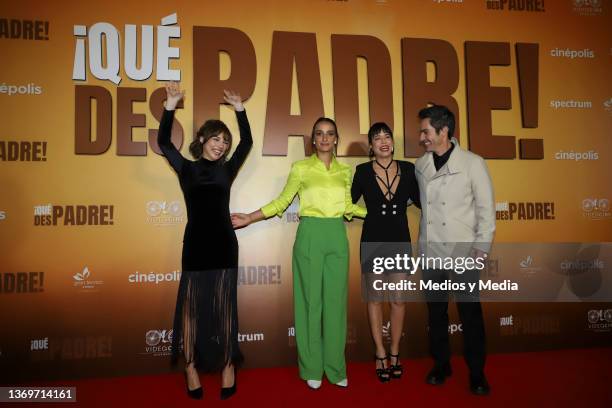 Fiona Palomo, Paly Duval, Ana Claudia Talancon and Mauricio Ochmann pose for photos on the red carpet during the screening of the movie "Que...