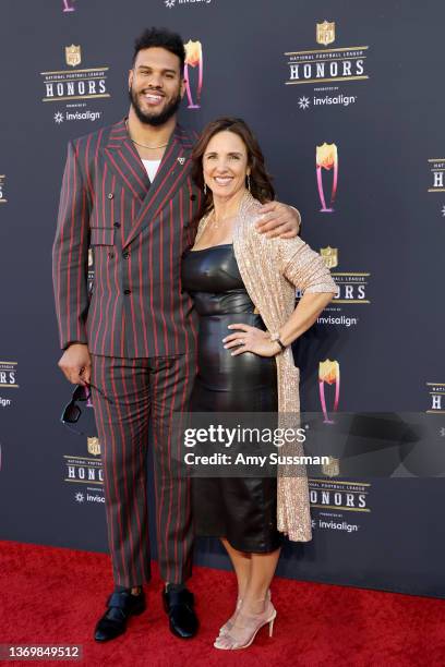 Anthony Barr and Lori Barr attend the 11th Annual NFL Honors at YouTube Theater on February 10, 2022 in Inglewood, California.