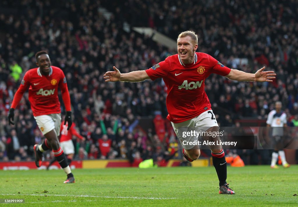 Manchester United v Bolton Wanderers - Premier League