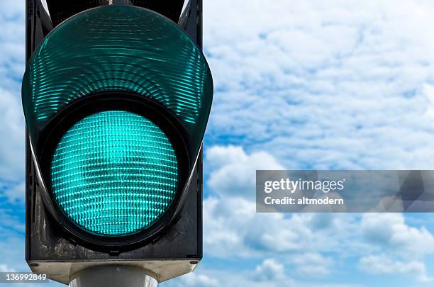 traffic lamp - traffic signal stock pictures, royalty-free photos & images