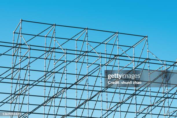 construction scaffolding - scaffolding stock pictures, royalty-free photos & images