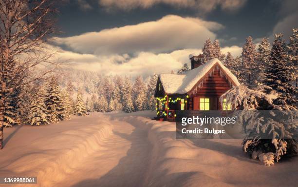 paesaggio invernale idilliaco - cottage foto e immagini stock