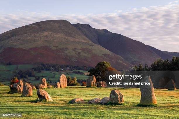 castlerigg stone circle, keswick, lake district, cumbria, england - castlerigg stone circle stock-fotos und bilder