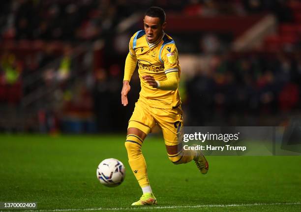 Thomas Ince of Reading controls the ball during the Sky Bet Championship match between Bristol City and Reading at Ashton Gate on February 09, 2022...