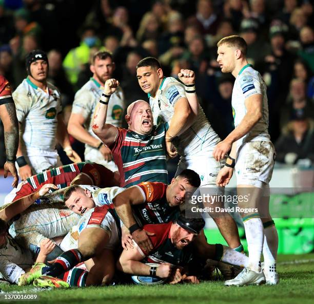 Dan Cole of Leicester Tigers celebrates after Julian Montoya scores their third try during the Gallagher Premiership Rugby match between Leicester...