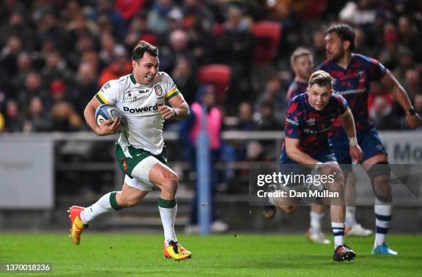 London Irish scrum half Nick Phipps runs in to score the third Irish try during the Gallagher Premiership Rugby match between Bristol Bears and...