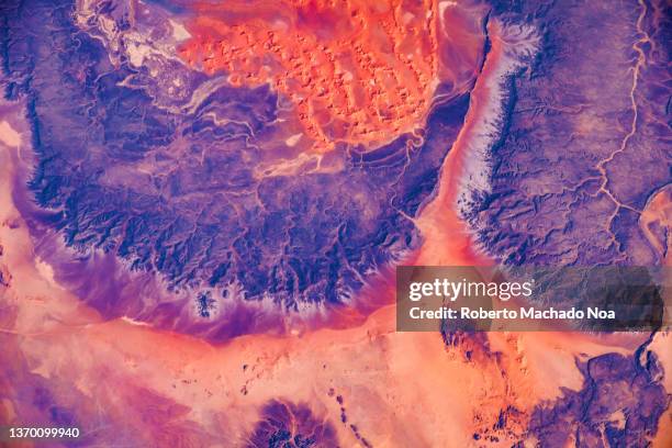 beauty of desert area in africa - africa from space stock pictures, royalty-free photos & images