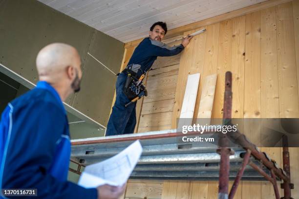 Cladding Working Building 835 Cladding (Construction) Stock Photos, High-Res Pictures, and Images ...