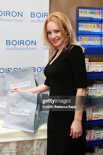 Actress Wendi McLendon-Covey attends the HBO Luxury Lounge Featuring L’Oreal Paris And New Era Cap - Day 1 at Four Seasons Hotel Los Angeles on...