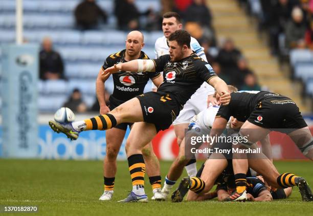 Alfie Barbeary of Wasps kicks during the Gallagher Premiership Rugby match between Wasps and Bath Rugby at The Coventry Building Society Arena on...