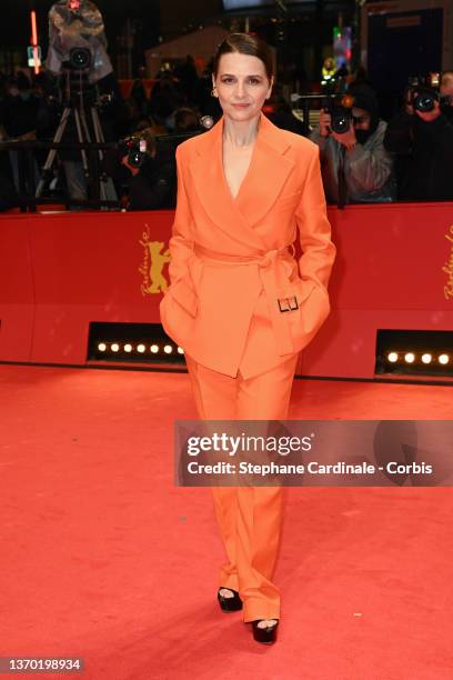 Juliette Binoche attends the "Avec amour et acharnement" premiere during the 72nd Berlinale International Film Festival Berlin at Berlinale Palast on...