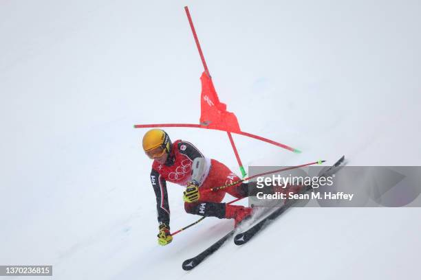 Erik Read of Team Canada skis during the Men's Giant Slalom Run 1 on day nine of the Beijing 2022 Winter Olympic Games at National Alpine Ski Centre...