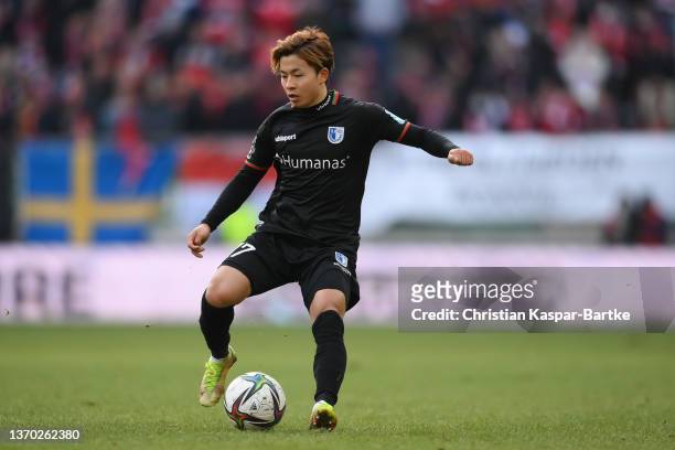 Tatsuya Ito of 1.FC Magdeburg in action during the 3. Liga match between 1. FC Kaiserslautern and 1. FC Magdeburg at Fritz-Walter-Stadion on February...