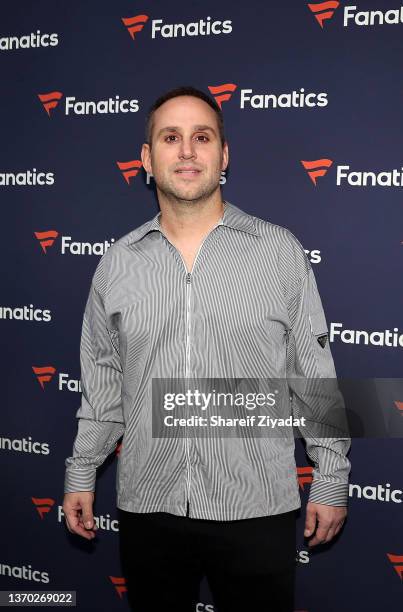 Michael Robin Michael Robin Photos and Premium High Res Pictures - Getty Images