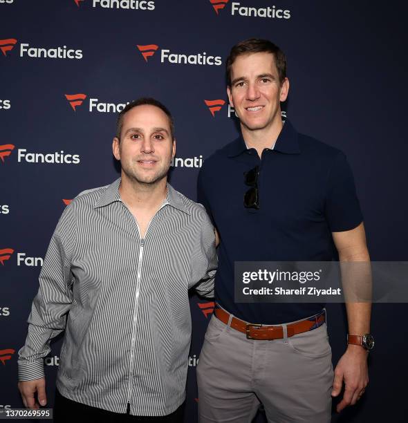Michael Robin Michael Robin Photos and Premium High Res Pictures - Getty Images