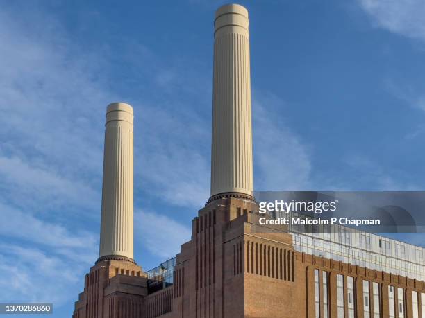 battersea power station, nine elms, battersea, london - battersea power station stockfoto's en -beelden