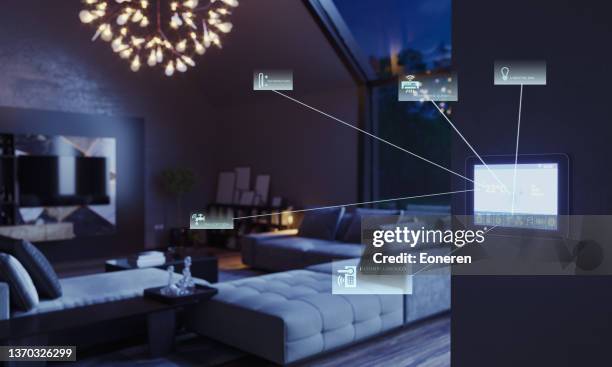 smart home steuerung im wohnzimmer - smart tv stock-fotos und bilder