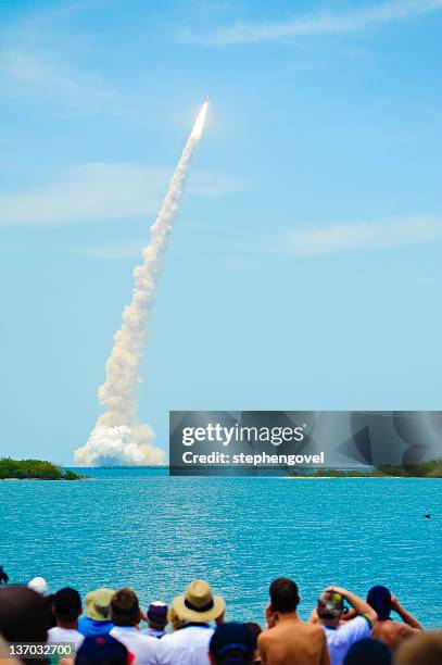 shuttle launch - cabo canaveral imagens e fotografias de stock