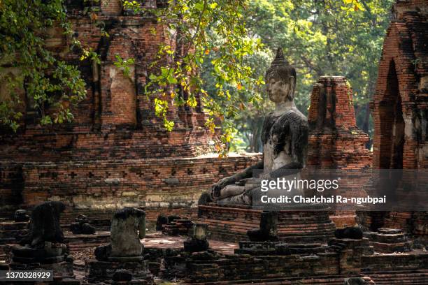 wat mahathat is unesco wolrd heritage of ayutthya hitorical park,thailand. - ayuthaya stock pictures, royalty-free photos & images