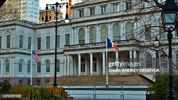 new york city hall - new york state government stock pictures, royalty-free photos & images